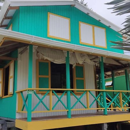 Hotel Yellow Home Providencia Isla Bahia Suroeste Ngoại thất bức ảnh
