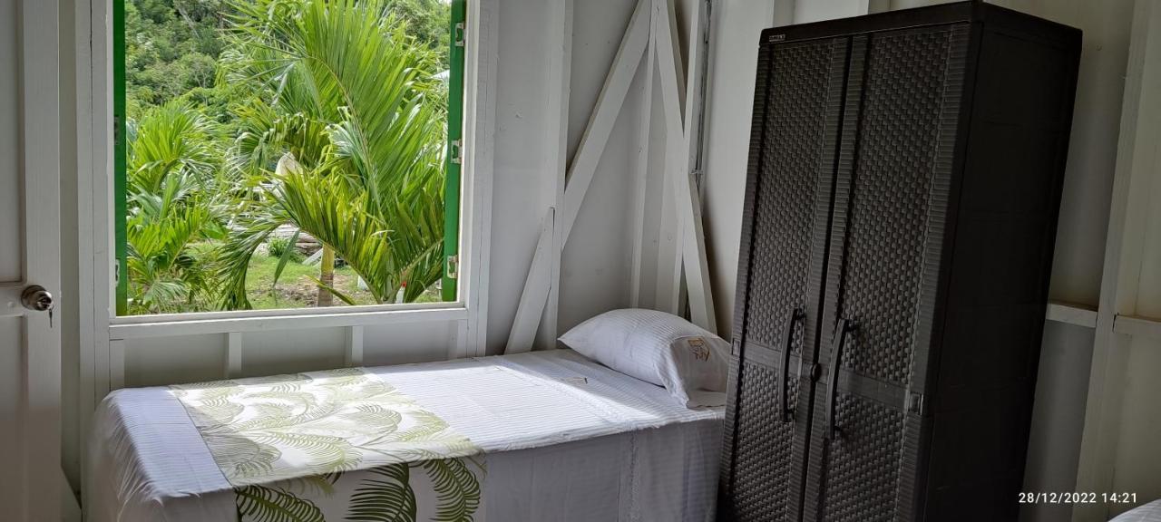 Hotel Yellow Home Providencia Isla Bahia Suroeste Ngoại thất bức ảnh